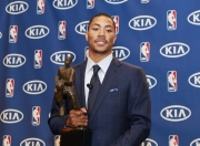 开运体育网站-NBA总决赛山姆获得MVP称号，巨星荣耀！的简单介绍