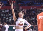 开云体育官网-韩国选手在篮球比赛中勇夺第一