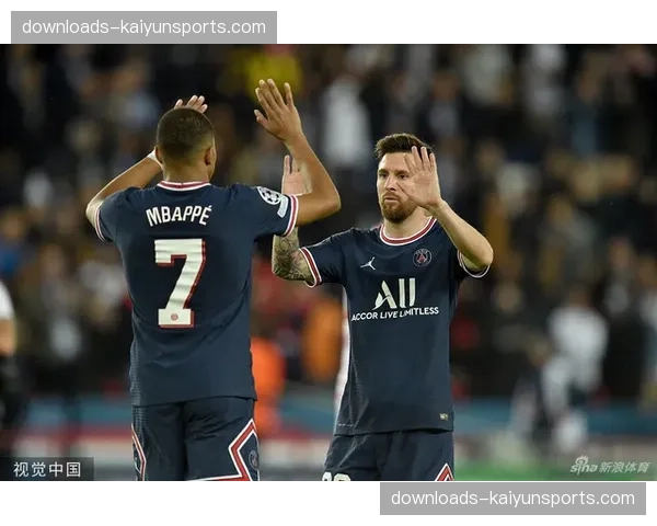 法甲金靴之争：姆巴佩领跑，戴维、拉卡泽特紧随其后