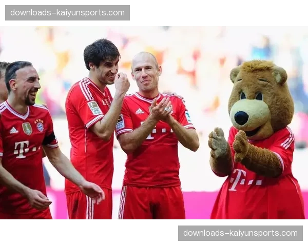 安联球场大屏幕实时播放两队核心球员跑动热力图对比 安联球场大屏幕实时播放两队核心球员跑动热力图对比