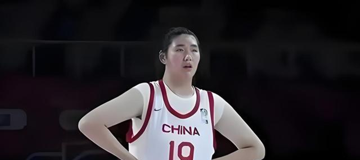 开云体育-包含予取予求！张子宇全场出战14分钟，投篮13中9得到18分10篮板的词条