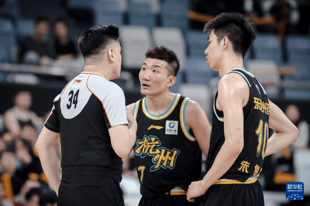 开云体育-包含黄荣奇15分广东胜福建孙铭徽16+18广厦胜四川的词条