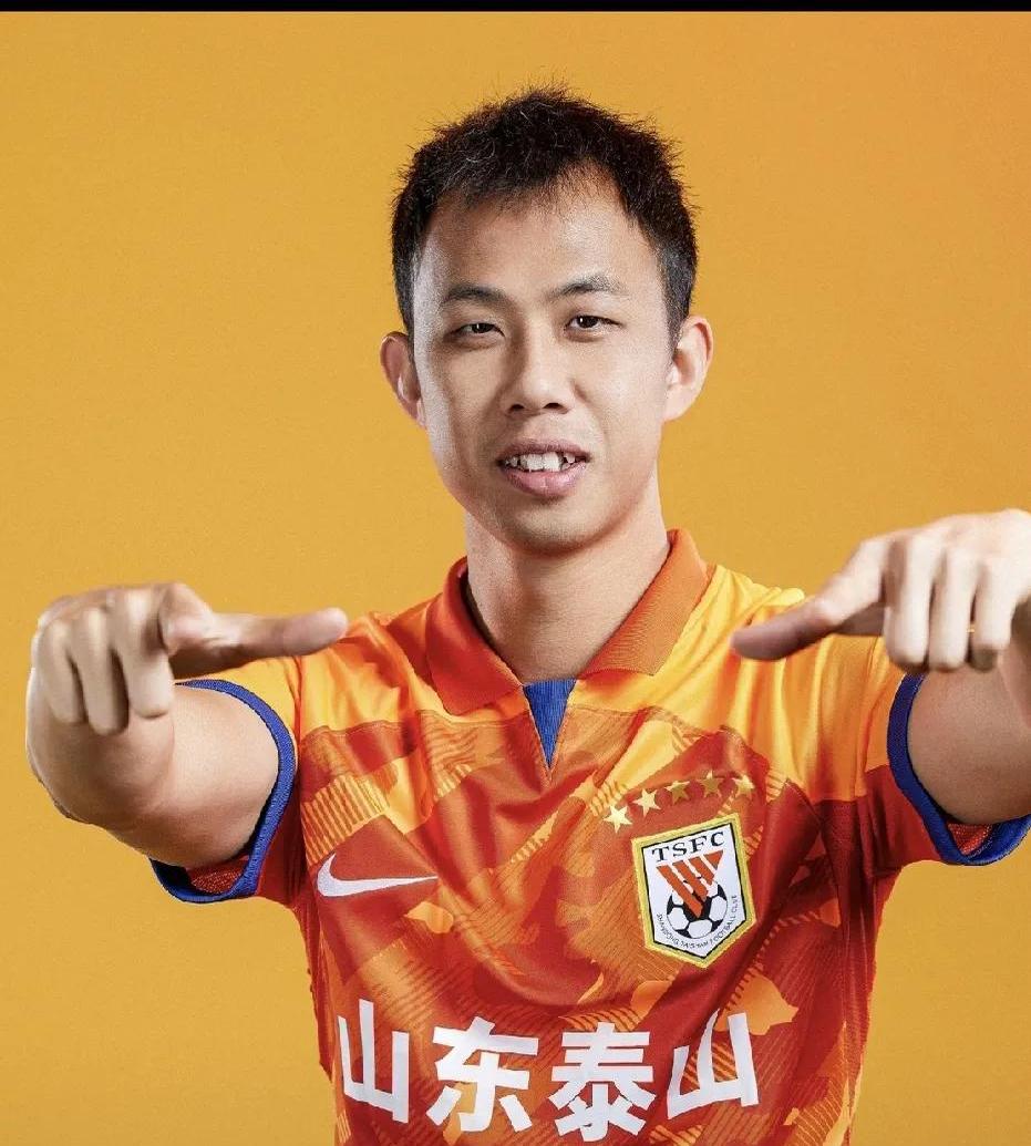 开云体育-为家乡而战！国脚廖力生租借加盟深圳新鹏城(肖菊华为何被中央点名)